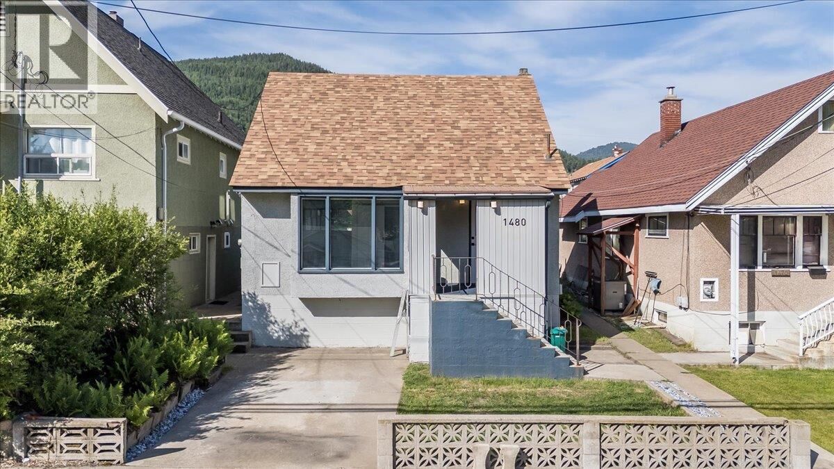Property Photo: 1480 Third Avenue BC V1R 1P6