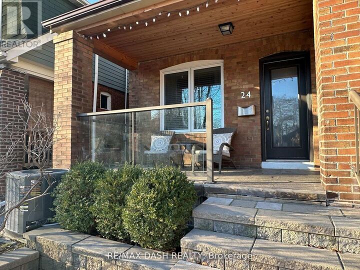 Property Photo:  24 Berkshire Avenue  ON M4M 2Z6 