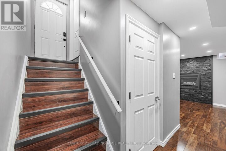 Property Photo:  98 Erskine Drive Lower  ON L1B 1G9 