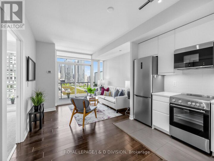 Property Photo:  170 Fort York Boulevard 1008  ON M5V 0E6 
