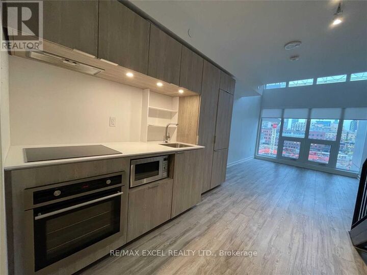 Property Photo:  77 Shuter Street 529  ON M5B 0B8 