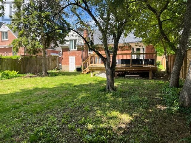 Property Photo:  173 Poyntz Avenue  ON M2N 1J5 