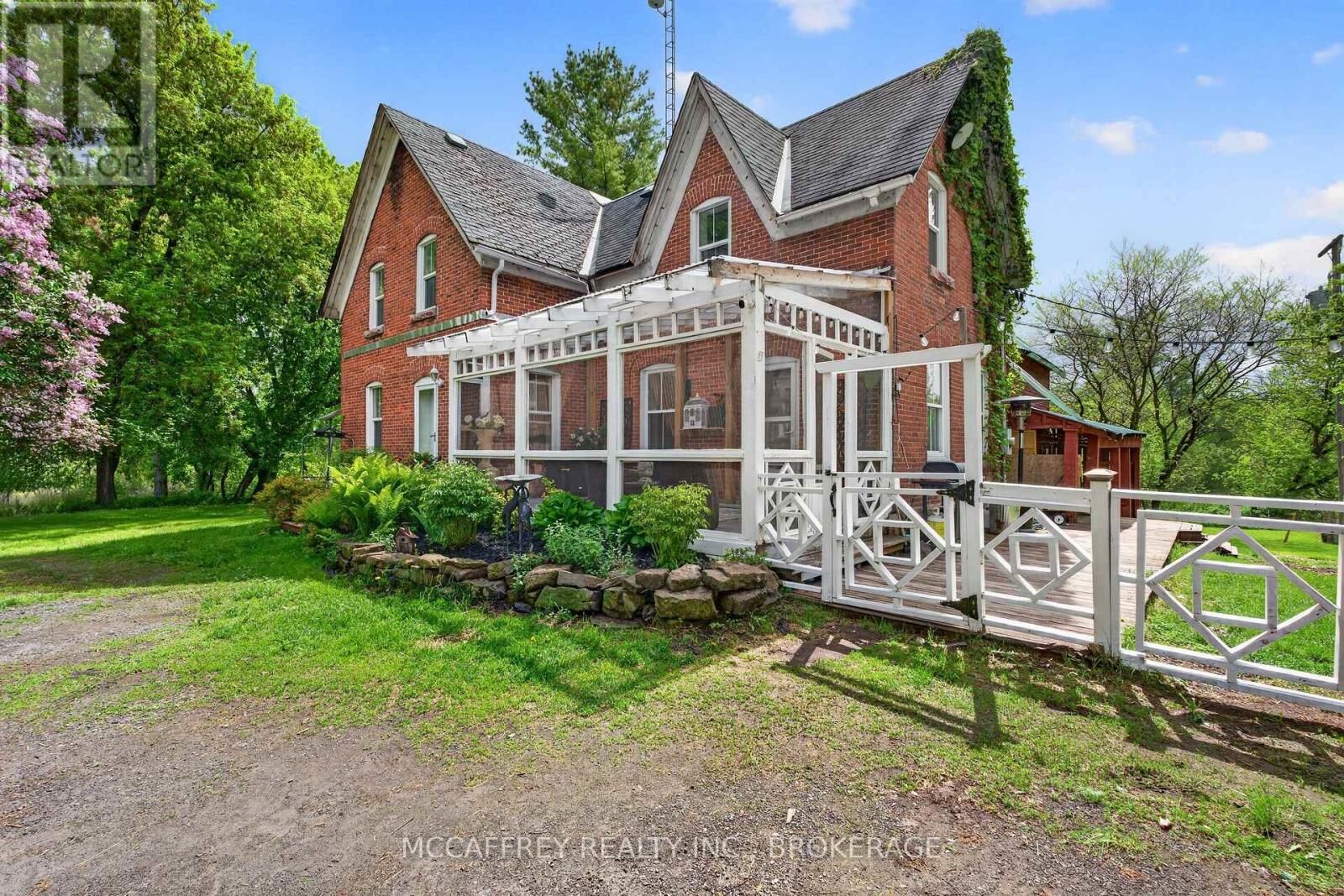 Property Photo: 1817 Glen Smail Road ON K0E 1T0