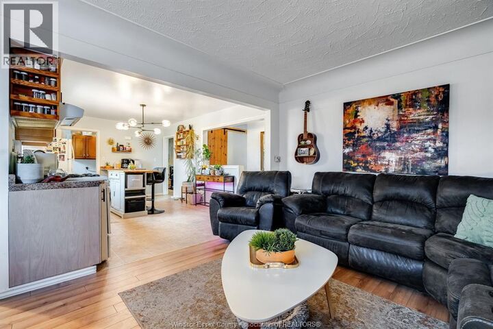 Property Photo: 6 Standaert Road ON N7M 5J7