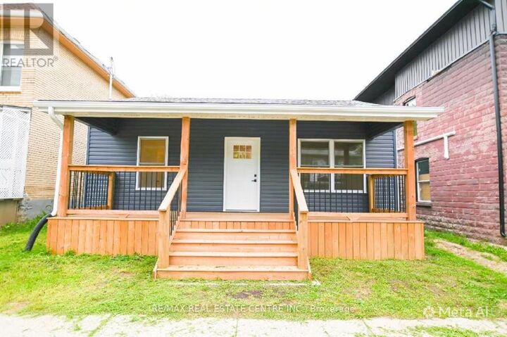 Property Photo:  284 Darling Street  ON N3S 3X6 