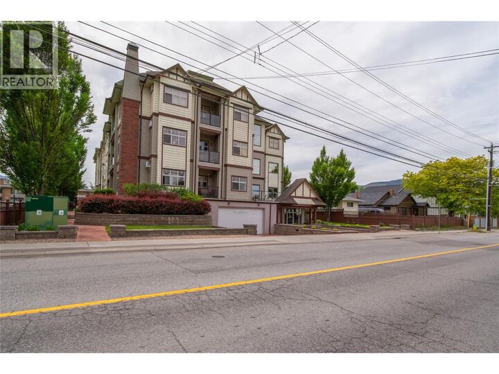 Property Photo:  240 Wade Avenue W Avenue 305  BC V2A 1T8 