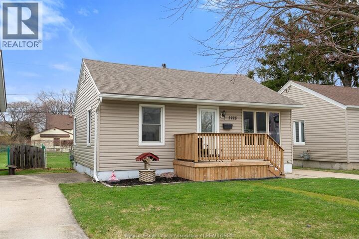 Property Photo:  2228 Elsmere Avenue  ON N8W 2C6 
