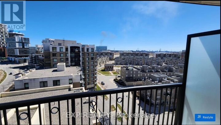 Property Photo:  151 Upper Duke Crescent 1008  ON L6G 0E1 