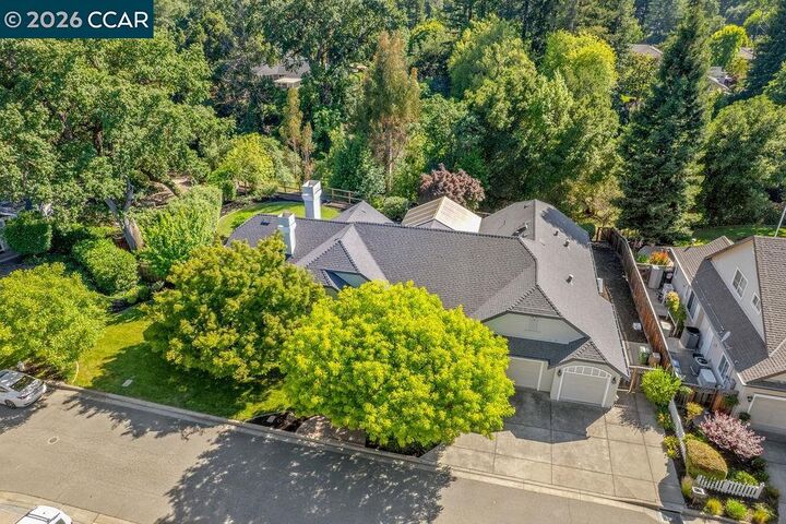 Property Photo:  3 Meadowbrook Ln  CA 94526 
