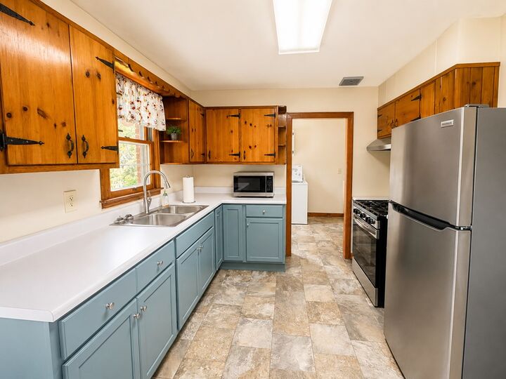 Property Photo:  300 Main Street  KY 41659 