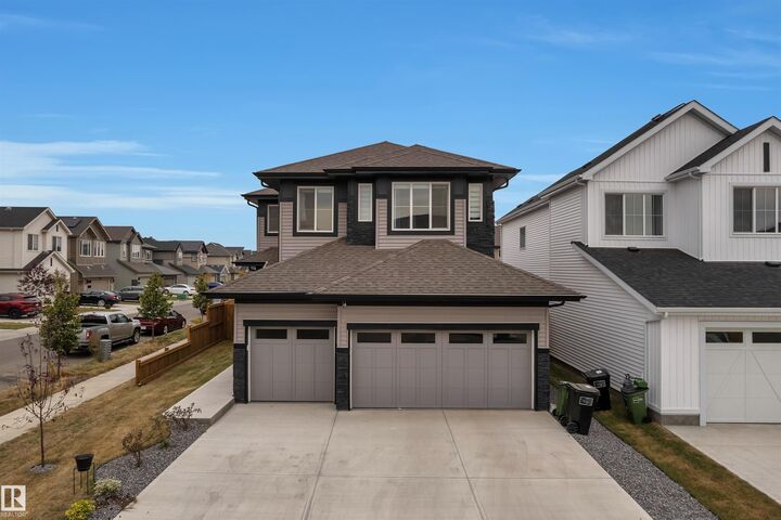 Property Photo:  22534 98A Avenue NW  AB T5T 7R7 