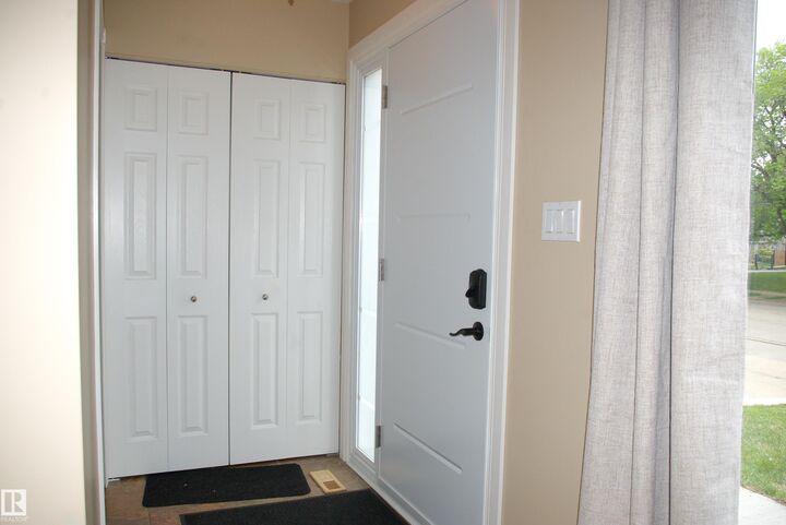 Property Photo: 45 Walden Crescent AB T8N 3N5