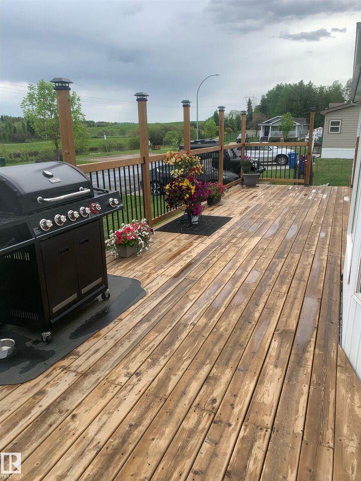 Property Photo: 1529 Range Road 272 Rural Parkland County, Alberta AB T7X 4M4