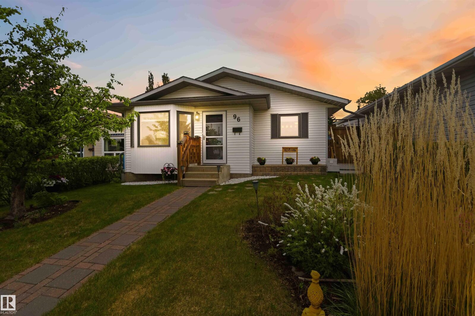 Property Photo: 96 McKean Way AB T7X 2S7