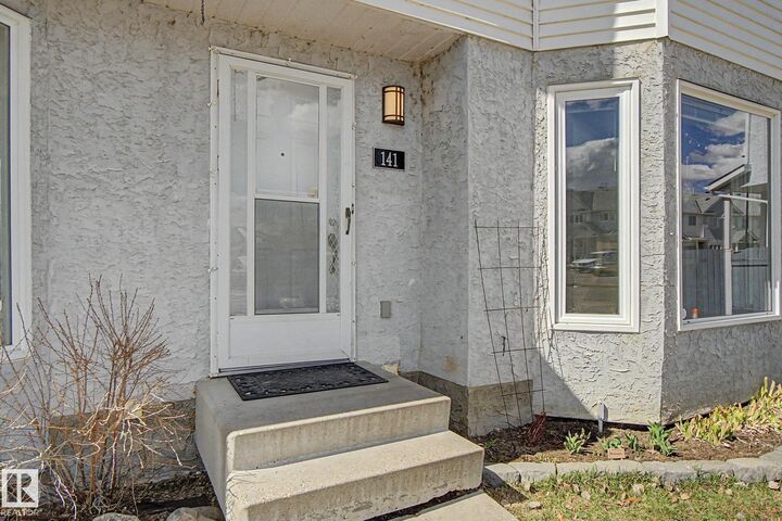 Property Photo:  5 Aberdeen Way 141  AB T7Z 1N1 
