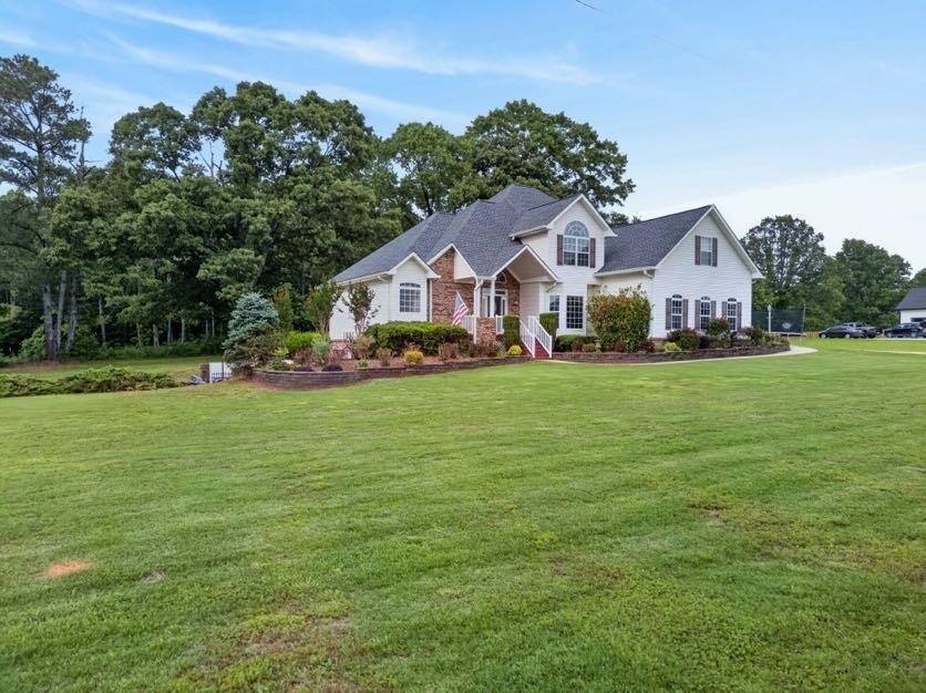 Property Photo: 15 Fast Lane AL 36273