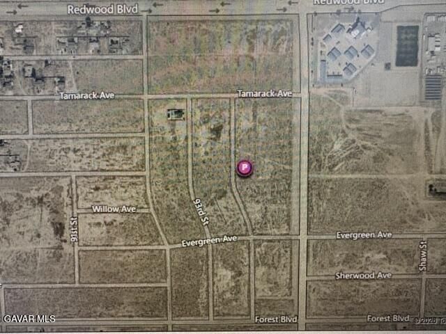 Property Photo: 94th Street CA 93505
