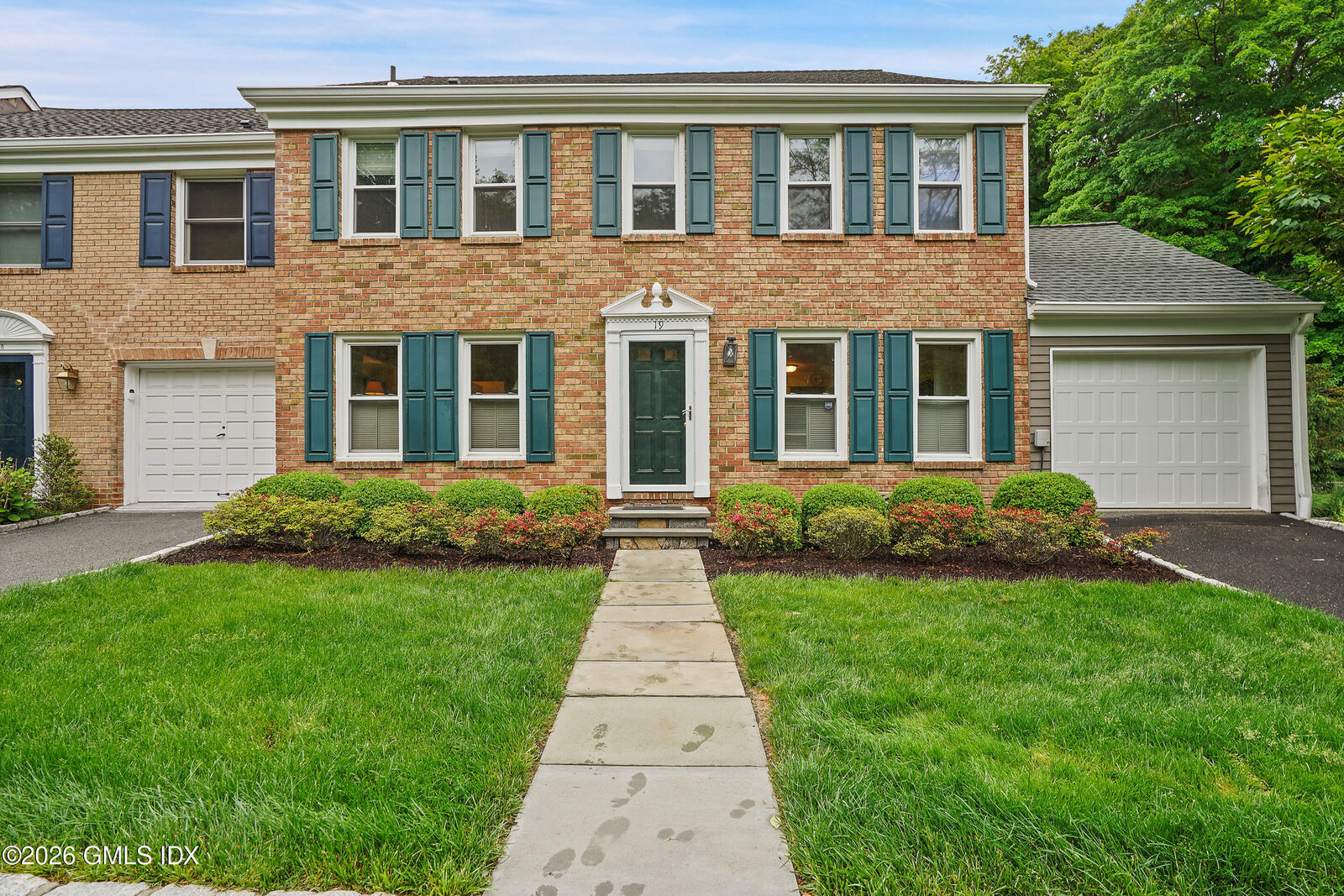 Property Photo:  19 Georgetowne North 19  CT 06831 