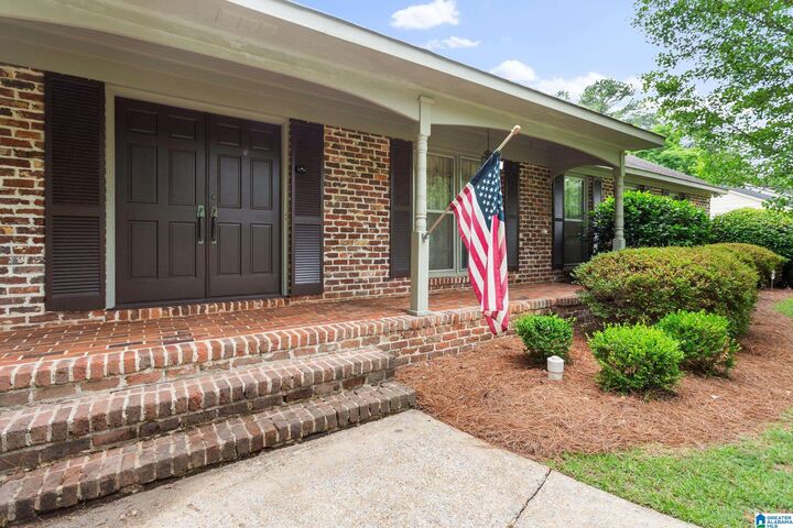 Property Photo:  1123 Shady Lane Circle  AL 35160 