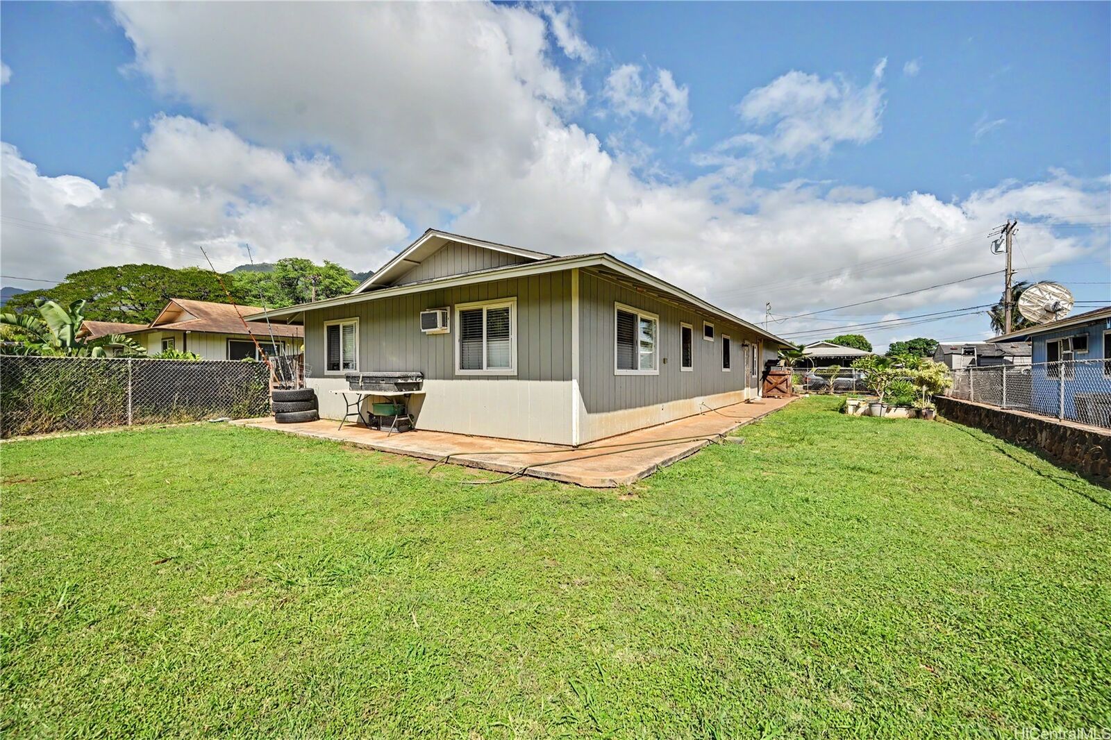 Property Photo: 84-204 Ala Naauao Place HI 96792