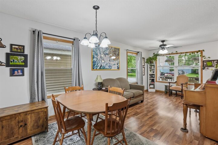 Property Photo:  816 23rd Street  IA 50312 
