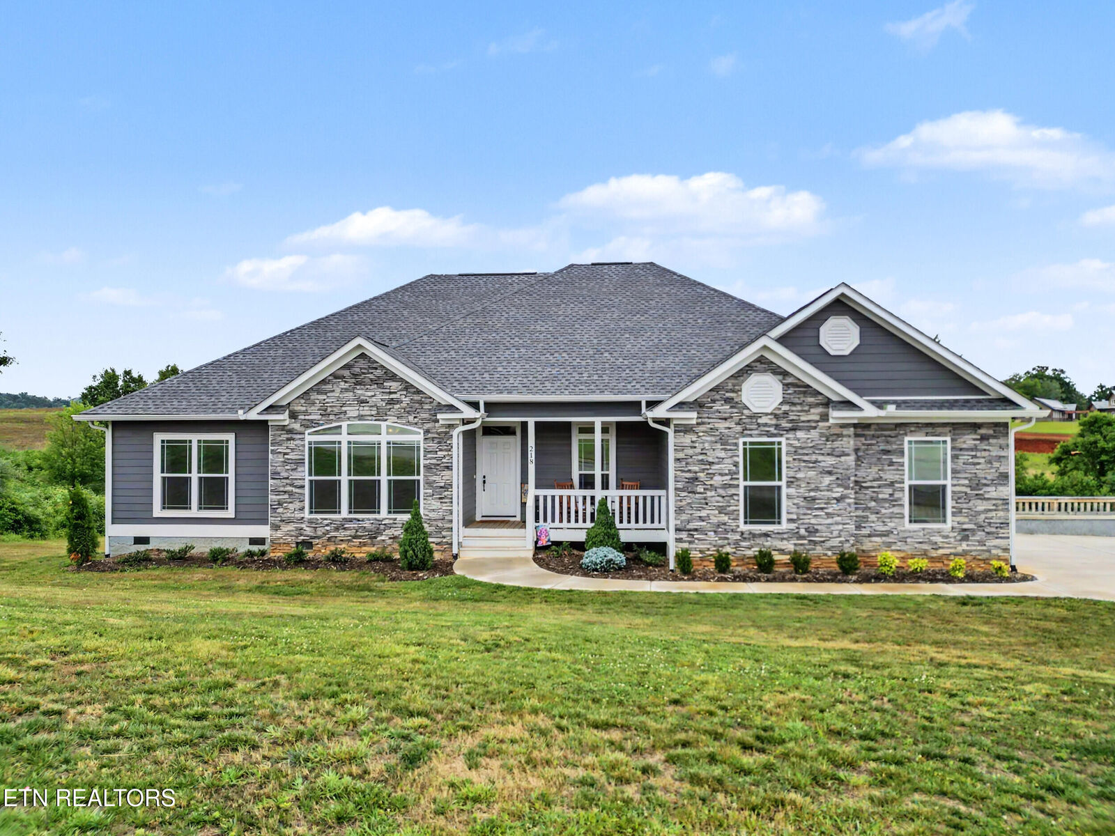 Property Photo:  218 Eagle View Drive  TN 37725 