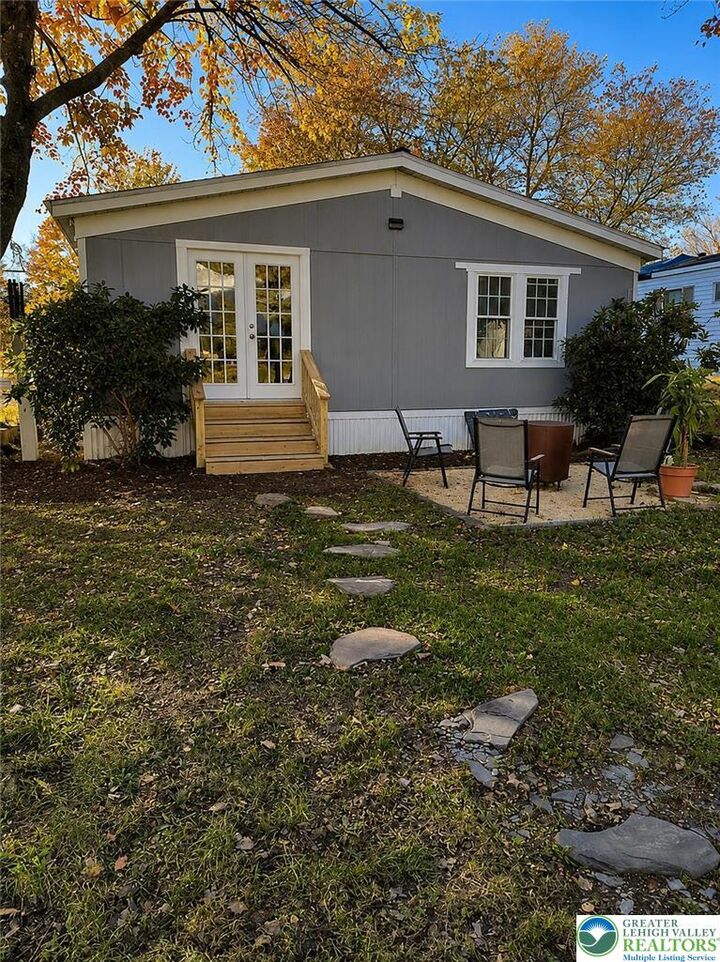 Property Photo:  96 Cheyenne Lane  PA 18235 