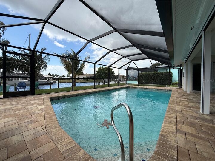 Property Photo:  2448 Rosa Lane  FL 33950 