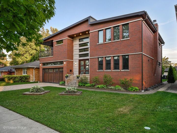 Property Photo: 5125 Lunt Avenue IL 60077