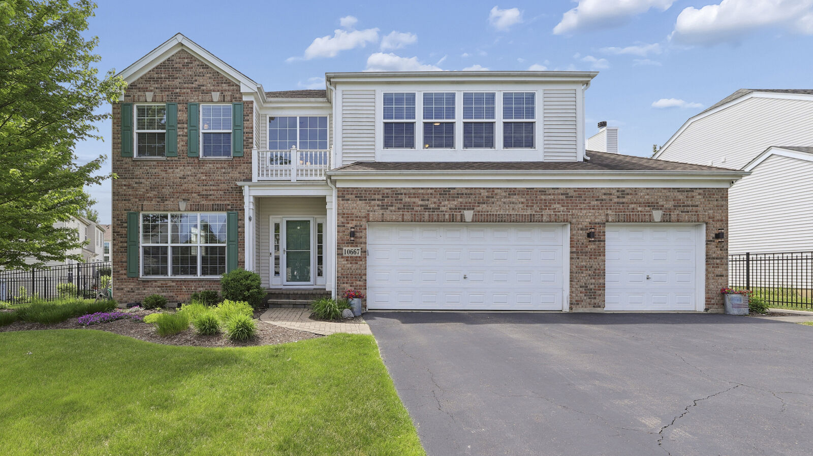 Property Photo:  10667 Santa Fe Trail  IL 60142 