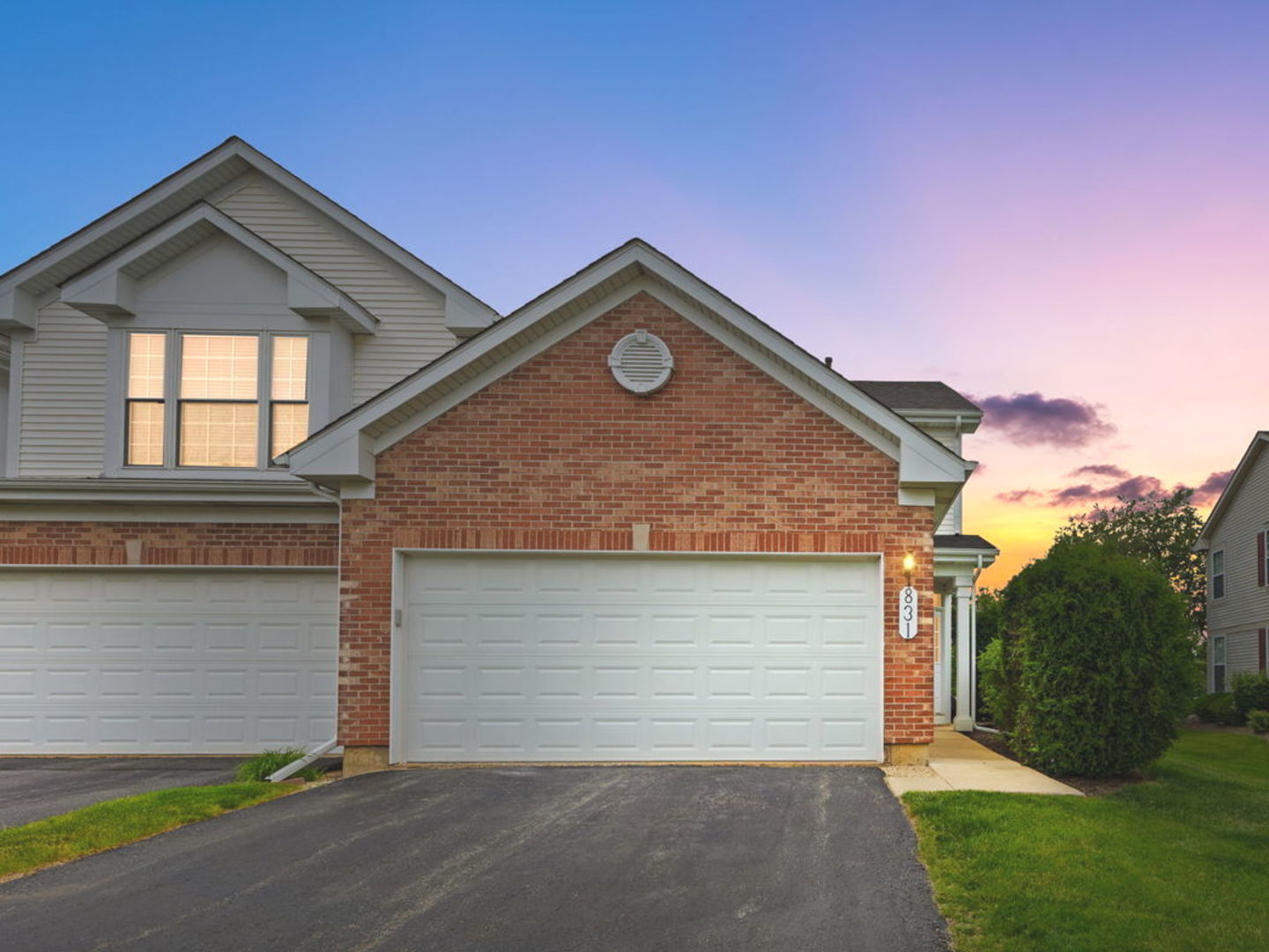 Property Photo:  831 Stuarts Drive 831  IL 60174 