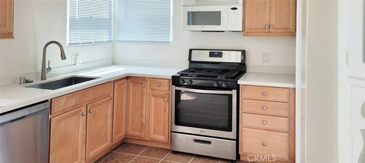 Property Photo: 559 E Providencia CA 91501