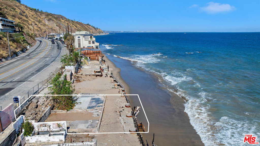 Property Photo:  20812 Pacific Coast Highway  CA 90265 