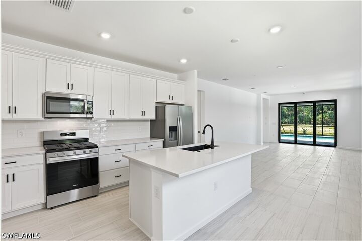 Property Photo:  2139 Freemont Way  FL 34120 