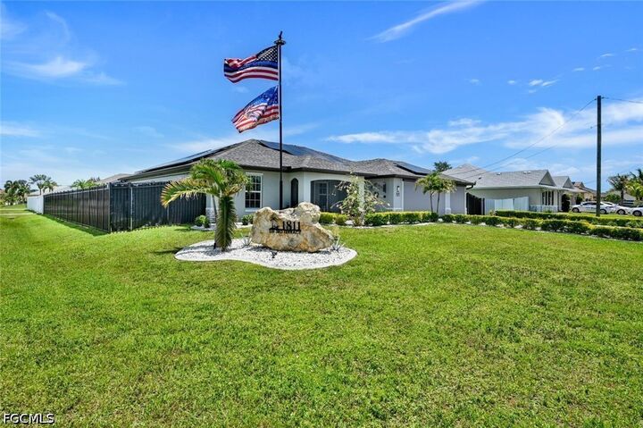 Property Photo: 1811 SW 3rd Terrace FL 33991