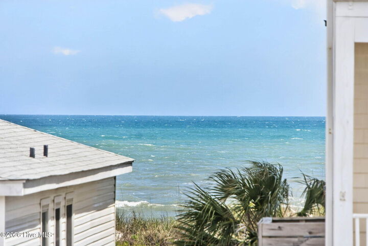 Property Photo: 264 W First Street # 13 NC 28469