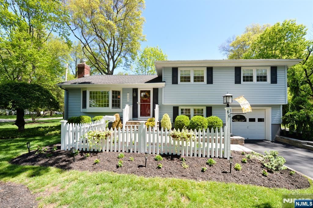 Property Photo:  66 Hurley Avenue  NJ 07481 