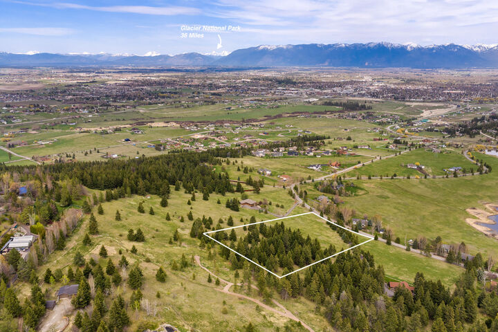 Property Photo:  60 Lake Hills Place  MT 59901 
