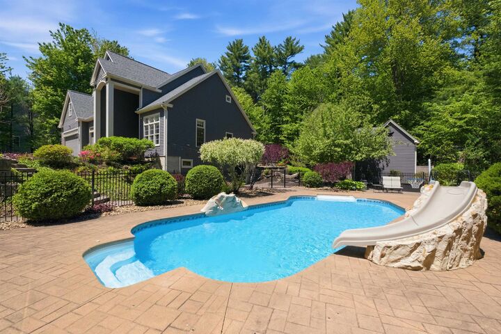 Property Photo:  2 Whittier Drive  NH 03304 