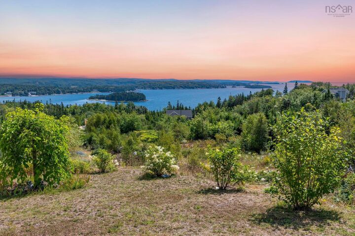 Property Photo:  166 Hillside Drive  NS B3Z 1W8 