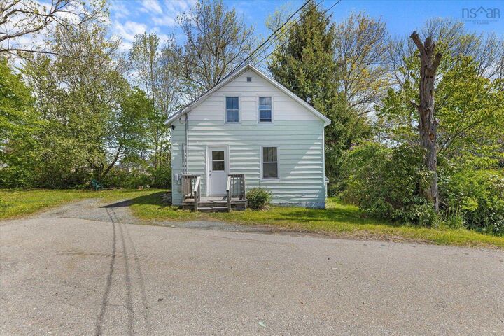 Property Photo: 84 Lawrence Street NS B0T 1K0