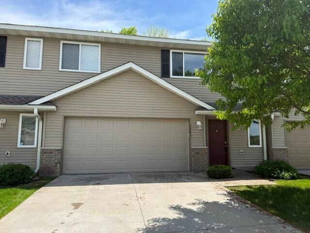 Property Photo:  6928 91st Street NE  MN 55362 