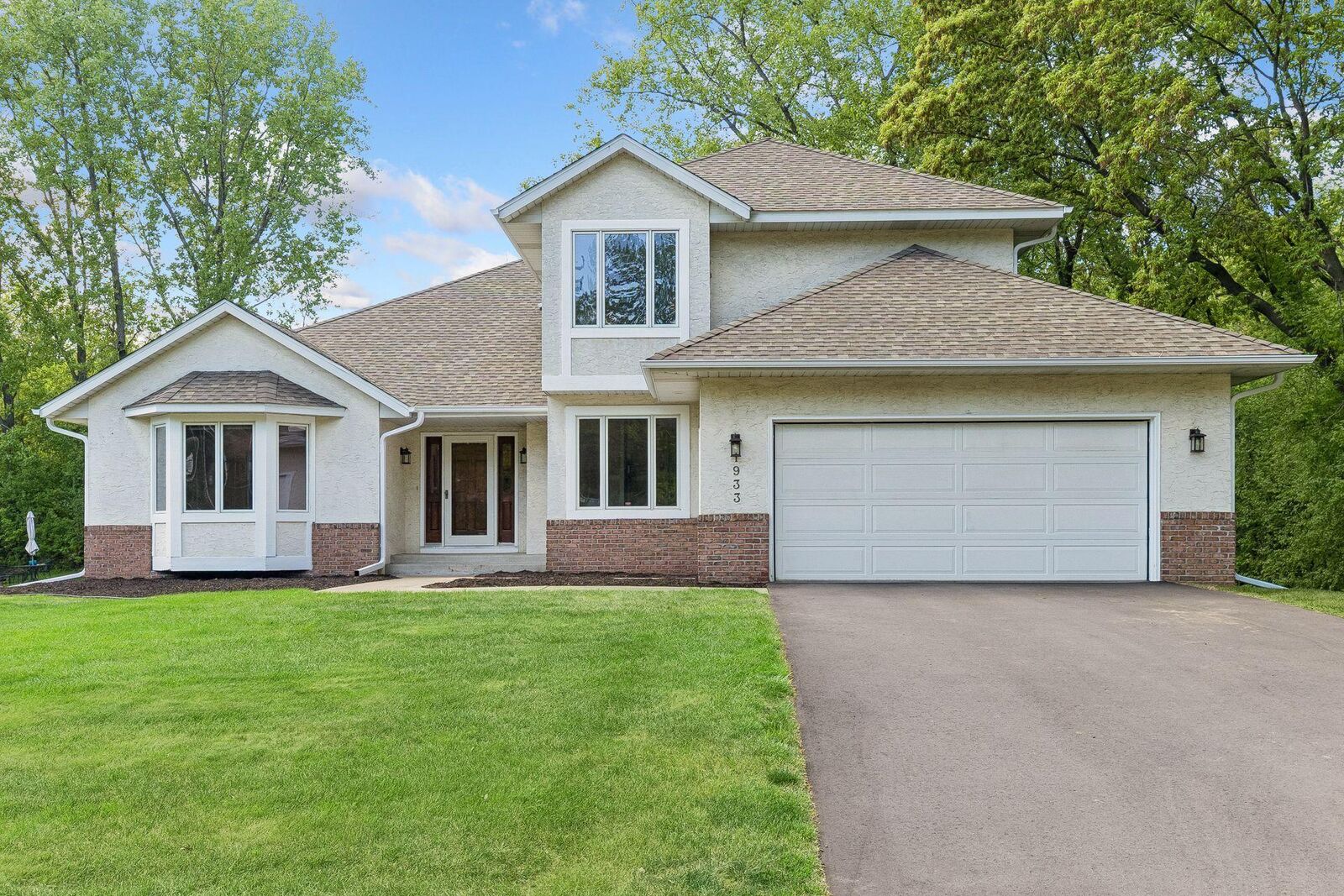Property Photo:  1933 Charlton Street  MN 55118 