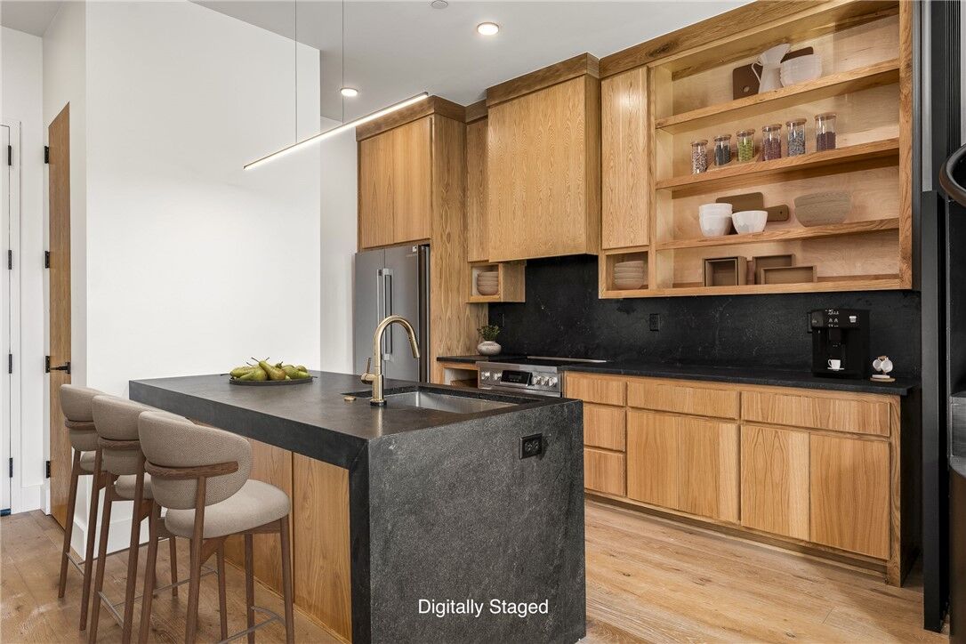 Property Photo:  905 SE 4th Street 210  AR 72712 