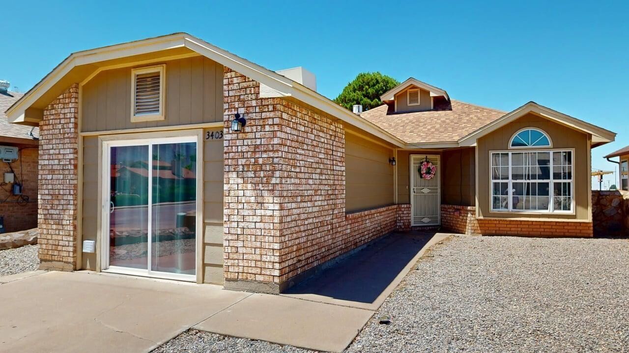 Property Photo:  3403 Sequoia Lp  NM 88310-0000 