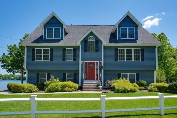 Property Photo:  15 Fitz Terrace  MA 01887 