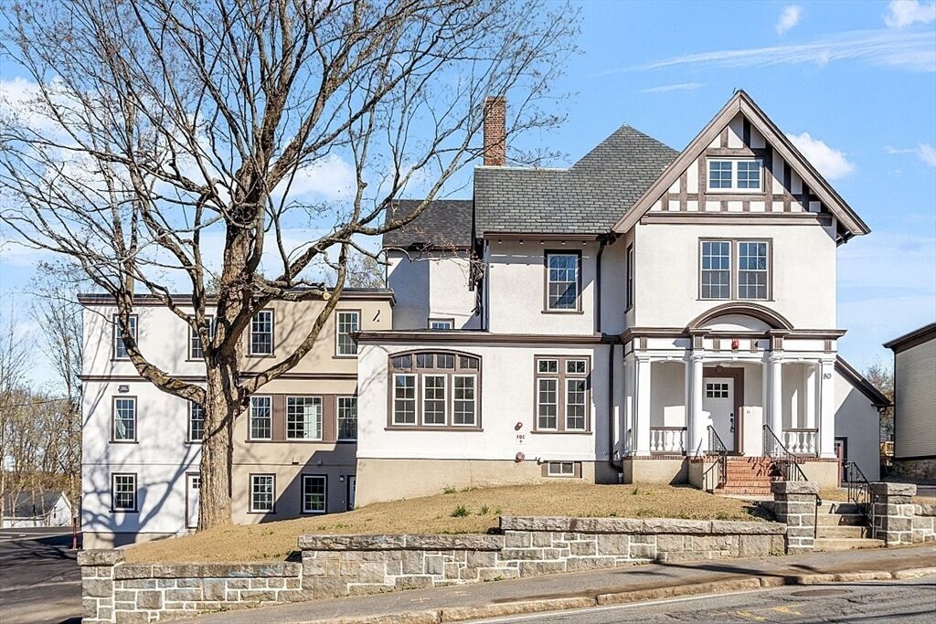 Property Photo:  80 South St 7  MA 01420 