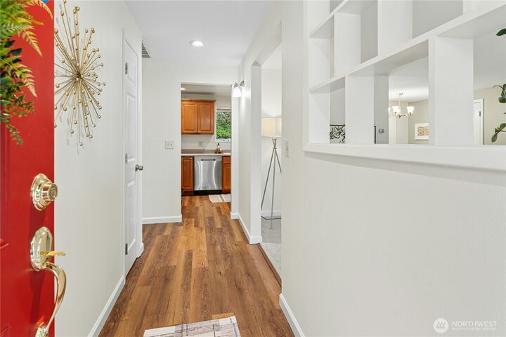 Property Photo: 804 Lynnwood Avenue NE WA 98056