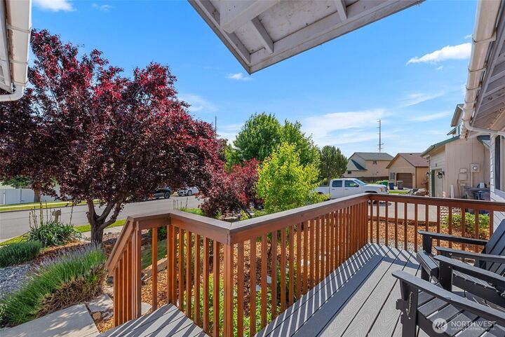 Property Photo:  1516  Rex Road  WA 98801 