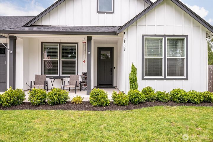 Property Photo: 2557 48th Avenue WA 98632